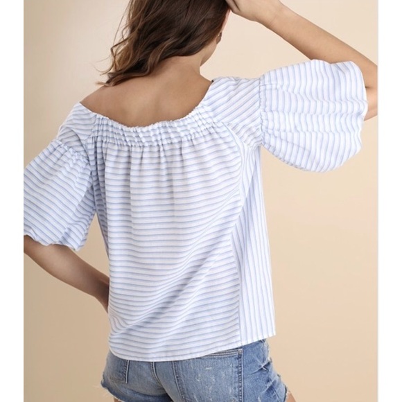 BOUTIQUE INVENTORY CLEAR OUT: Balloon Sleeve top - Picture 2 of 2